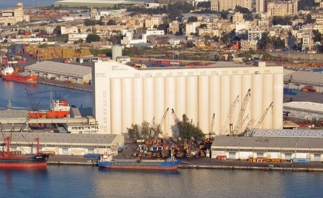 Kuwait says to help Lebanon rebuild wheat silos at destroyed Port of Beirut